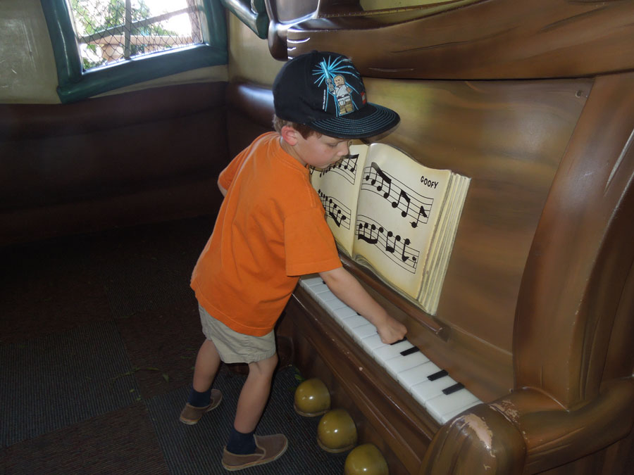 Disneyland Goofy's Playhouse in Toon Town